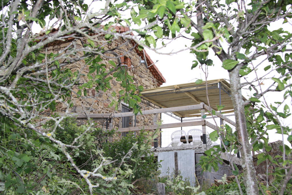 Gite Chez Coste Gilles Saint-Privat-du-Dragon Buitenkant foto