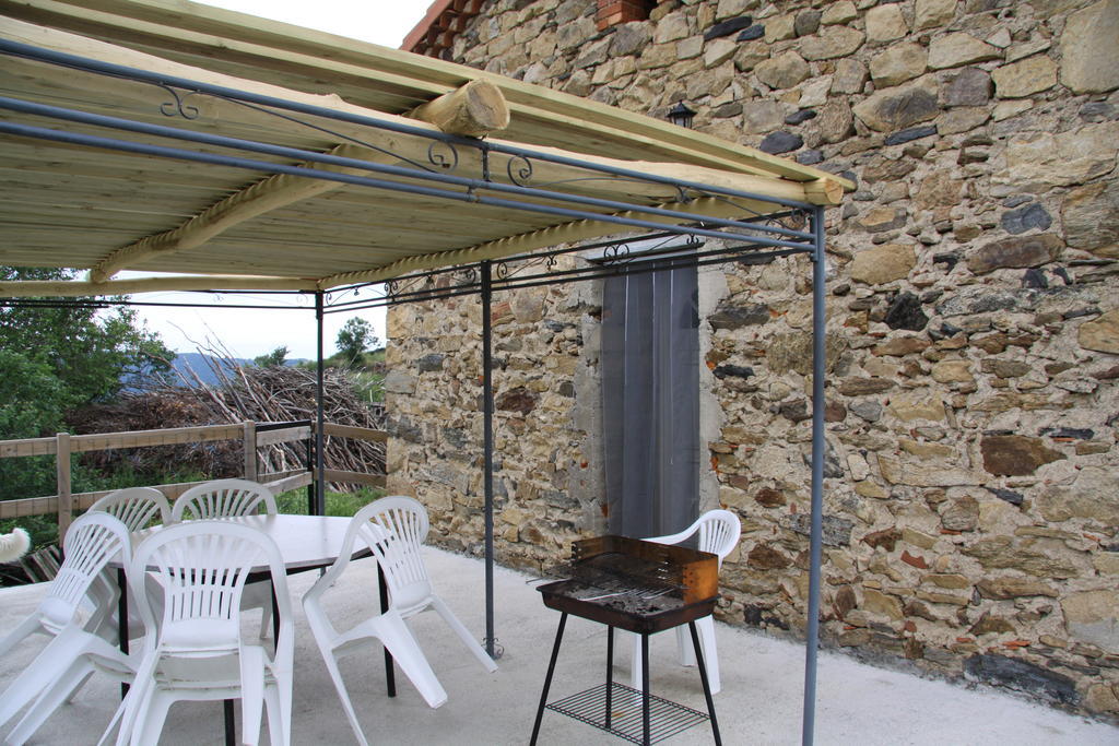 Gite Chez Coste Gilles Saint-Privat-du-Dragon Kamer foto